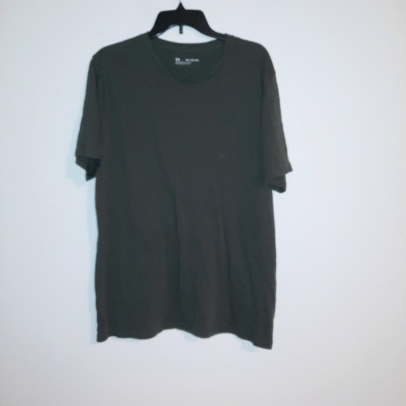 2/$25 - Under Armour short sleeve t-shirt Size XXL - Picture 8 of 8